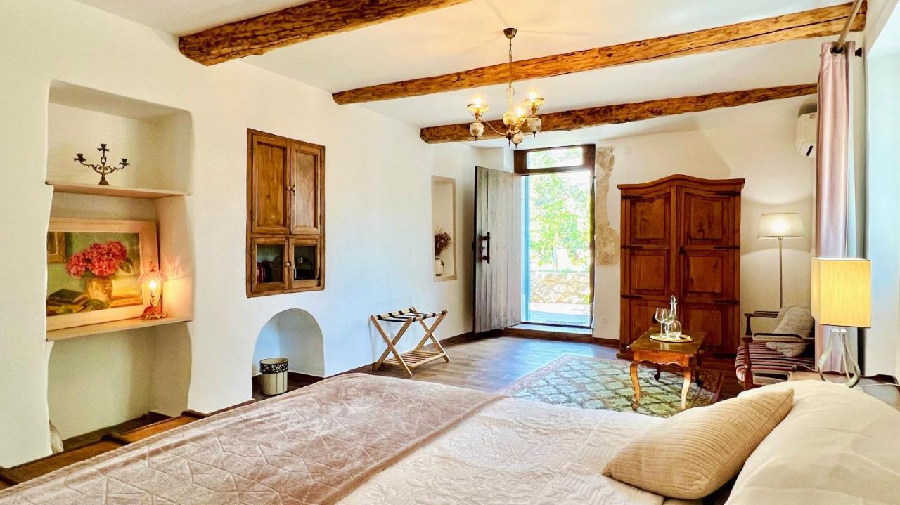 Domaine De La Brave Bed and Breakfast Pernes-les-Fontaines Εξωτερικό φωτογραφία