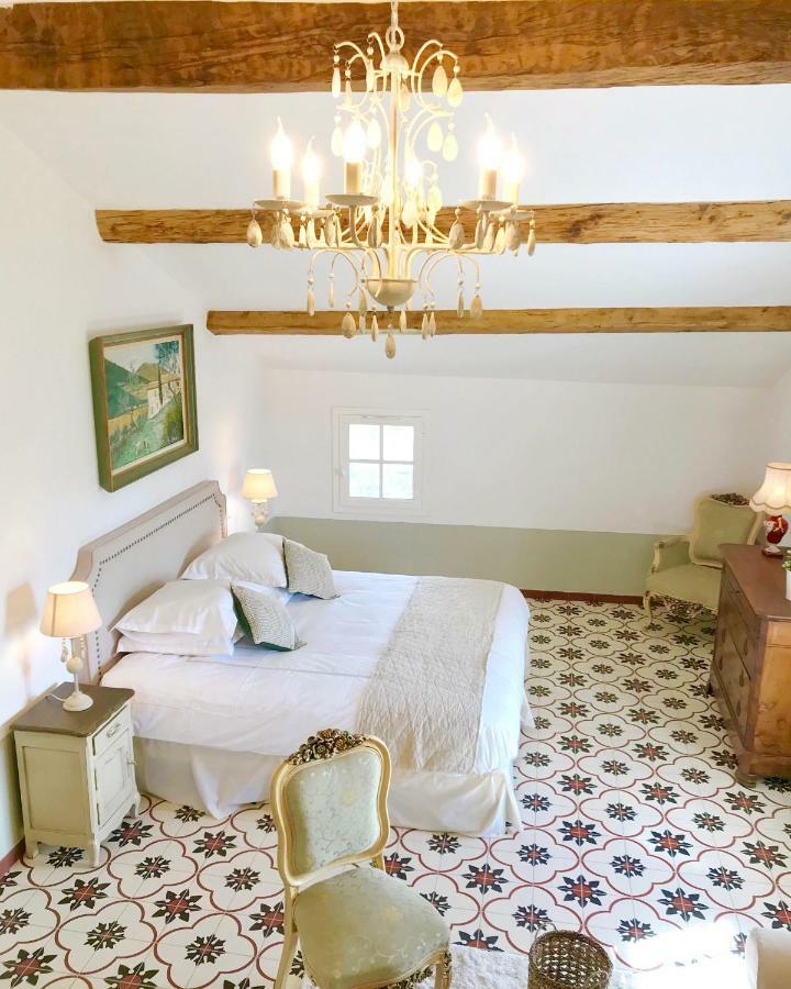 Domaine De La Brave Bed and Breakfast Pernes-les-Fontaines Εξωτερικό φωτογραφία